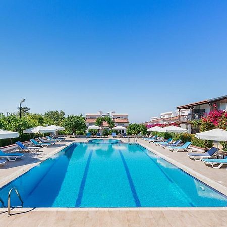 Citrus Tree Gardens Hotel Karavas  Luaran gambar
