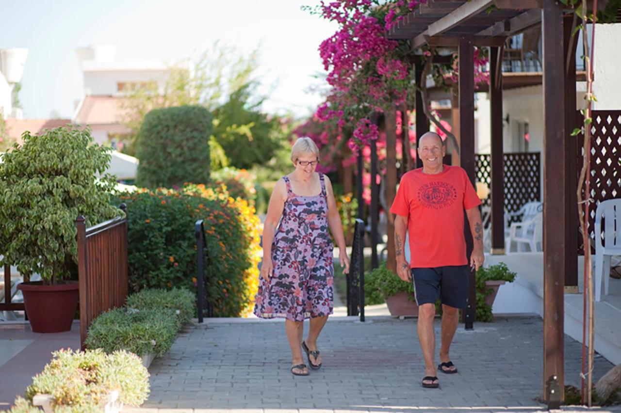 Citrus Tree Gardens Hotel Karavas  Luaran gambar